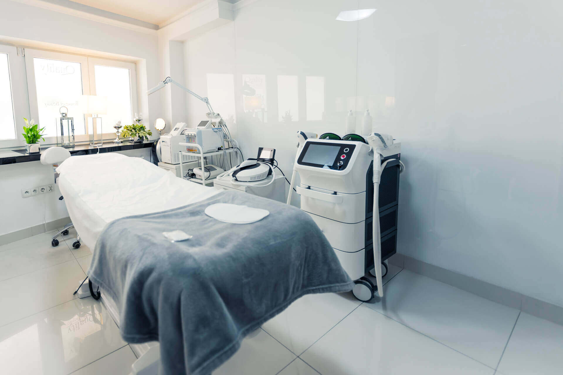 Genesis Laser Health clinic team atmosphere